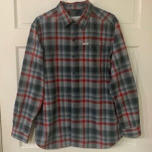 Columbia Omni-Wick Shirt. Outdoor Hiking Top.